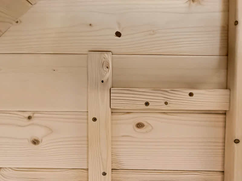 2-4 Person Outdoor Barrel Sauna