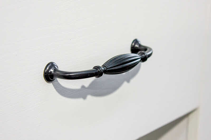 Adelle 4-Drawer Chest with Mirror