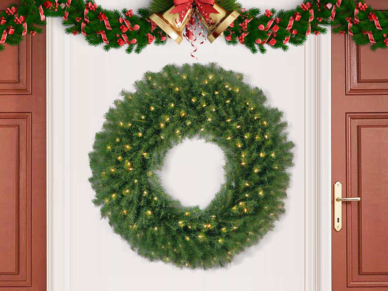 Pre-Lit Christmas Wreath - 24"/61 cm
