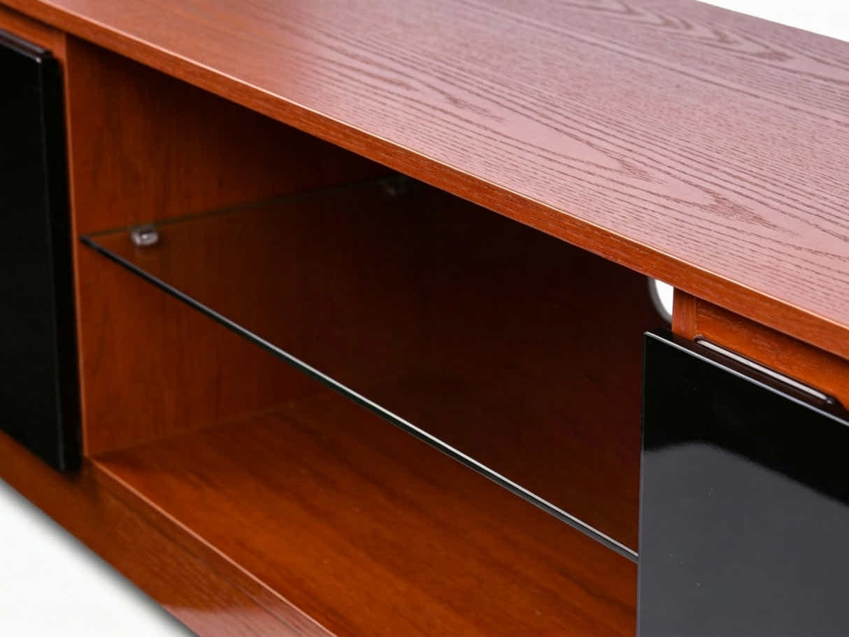 Entertainment Unit With Cabinets - 160 cm