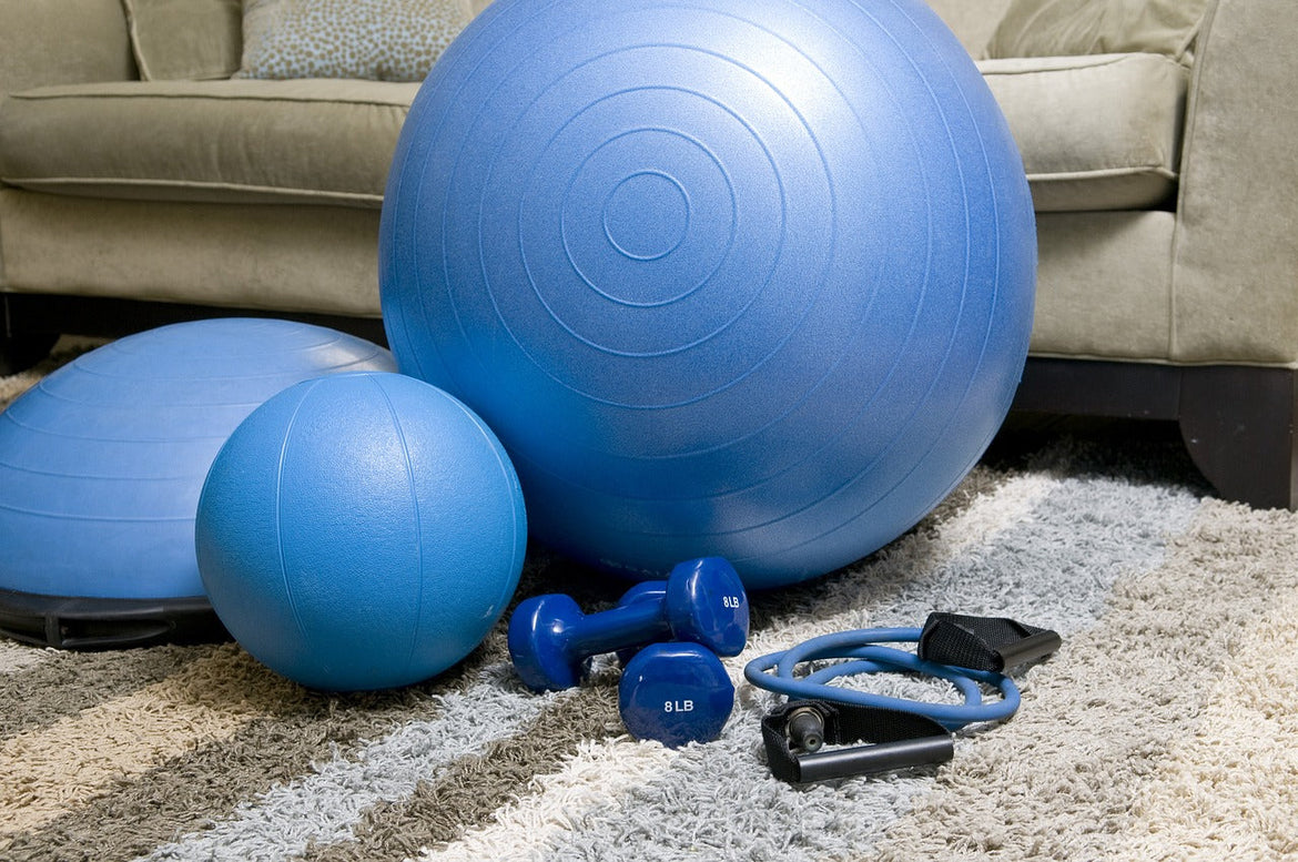 10 fitness gadgets for living room workouts