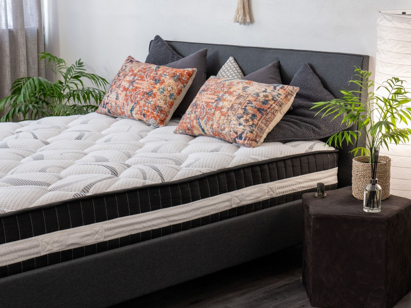 Novo Double Bed