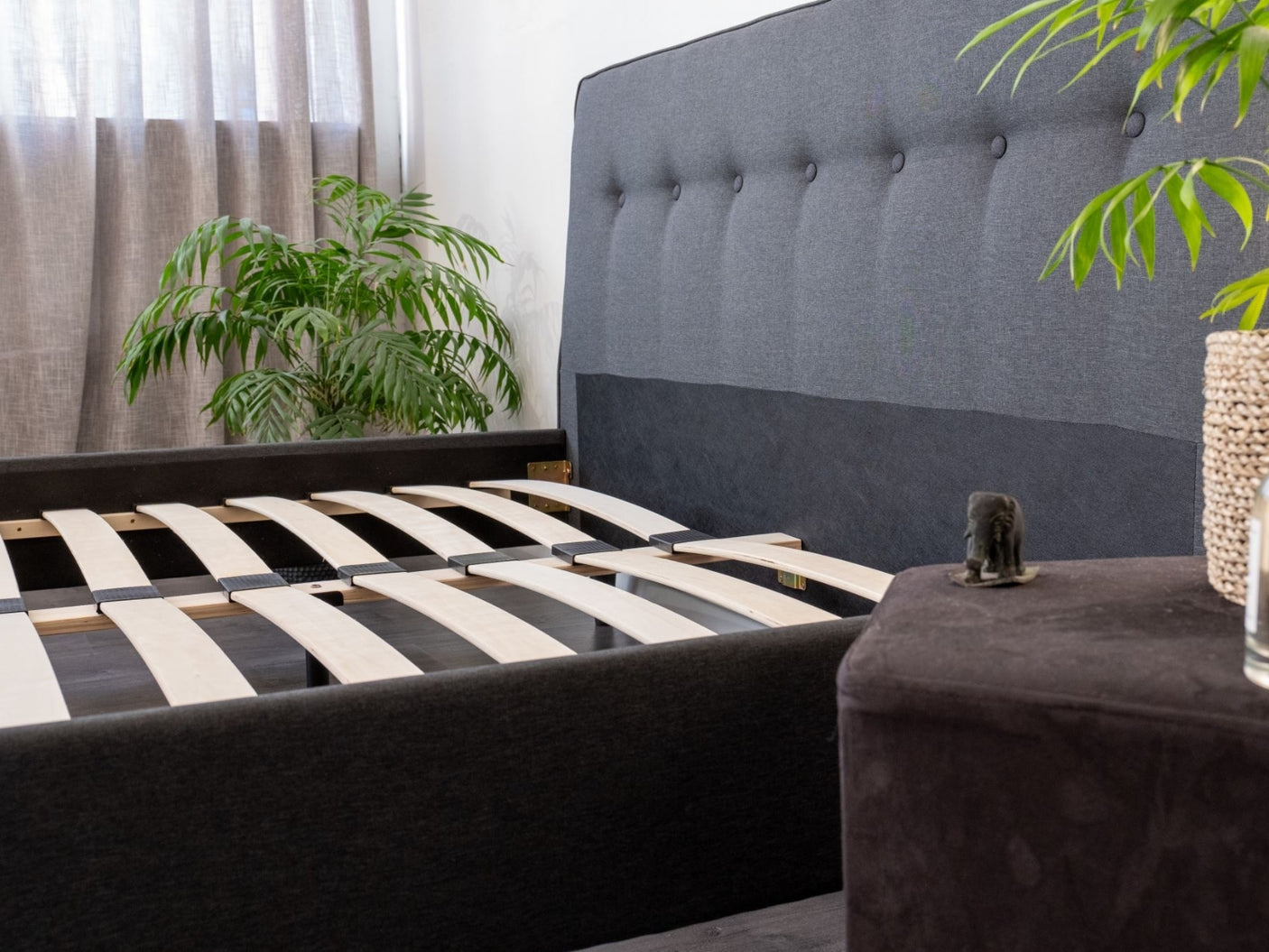 Novo Double Bed