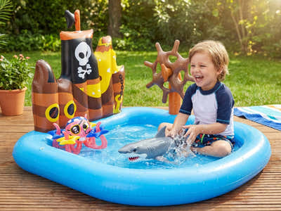 Bestway Kids Wading Pool +ZURU Shark Slide with 3-Pack Bunch O Balloons