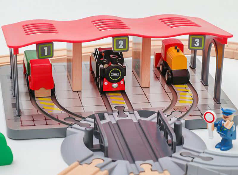 DS BS Wooden Train Tracks & Trains Construction Toys-Railway Station