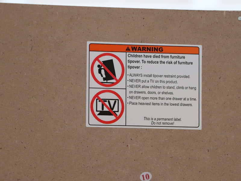 Bardalona 2-Door Wardrobe - Oak