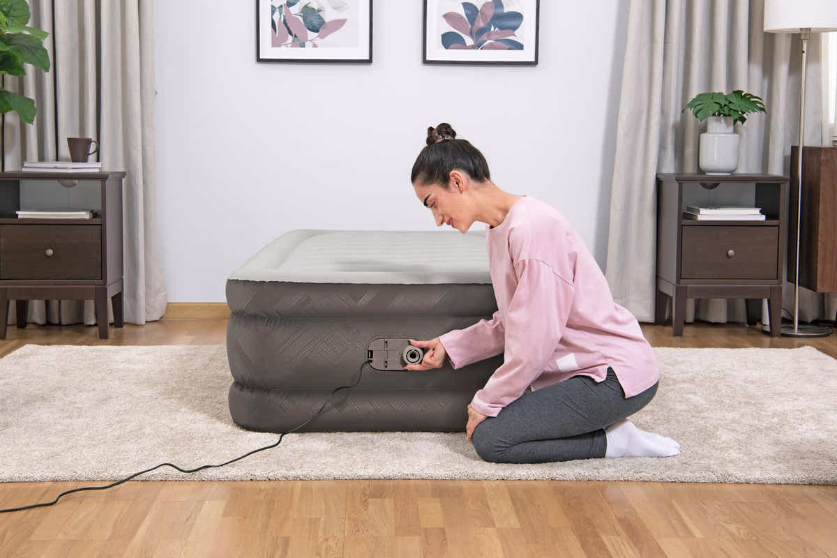 DS Bestway 1.91m x 97cm x 46cm Fortech Air Mattress Twin Built-in AC pump 69048