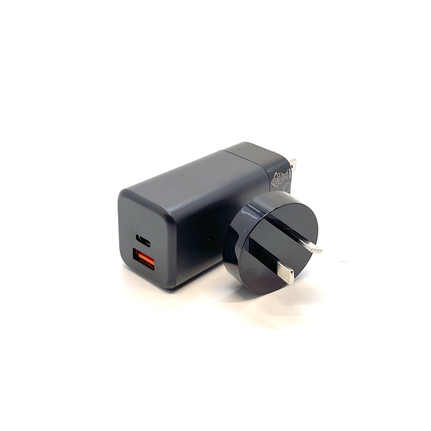 DS PB USB-C  PD 45W GAN Quick Charge Dual Port USB-C & USB-A Charger