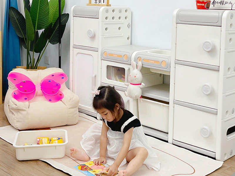 Storage Shelf With Drawing Board
