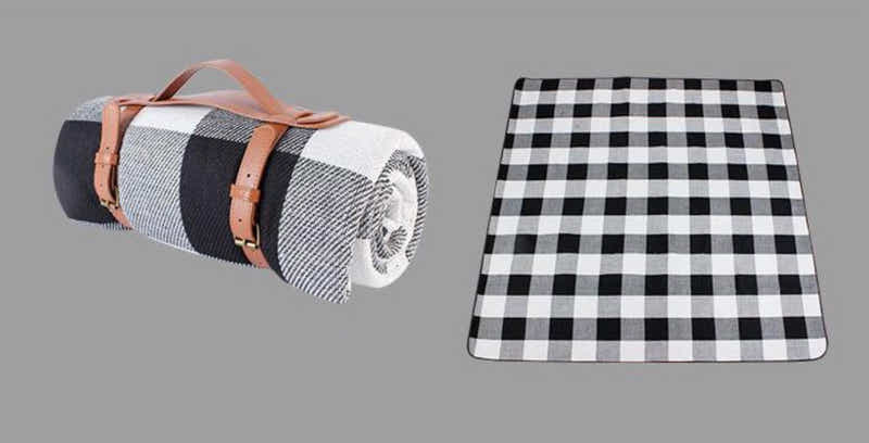 DS BS 2x2M Portable Picnic Blanket with Comfort Carry Strap-Black Striped