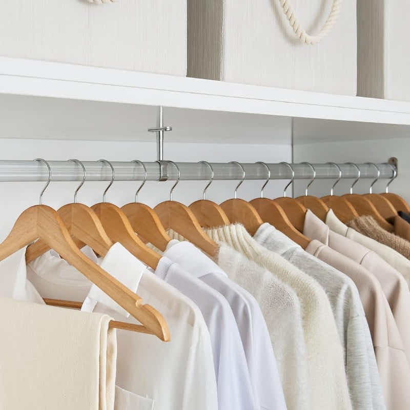 DS BS Wooden Hangers 10 Pack