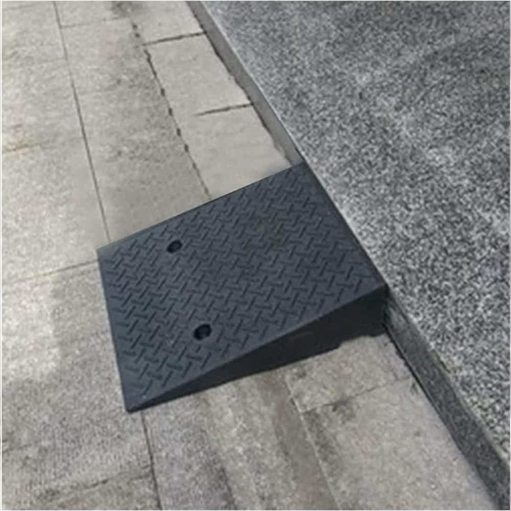 DS BS 19CM High Rubber Curb Ramp 48x78X19CM