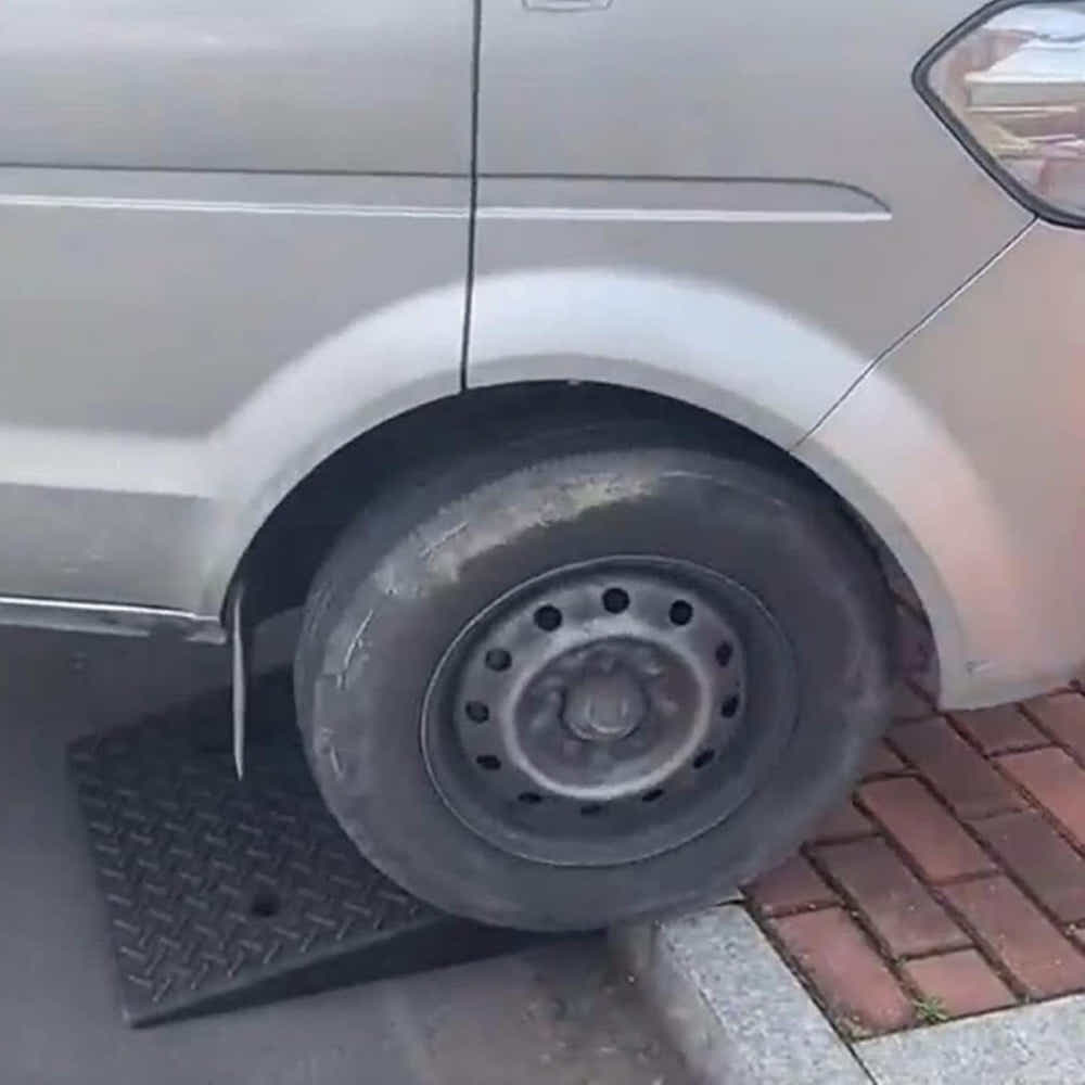 DS BS 19CM High Rubber Curb Ramp 48x78X19CM