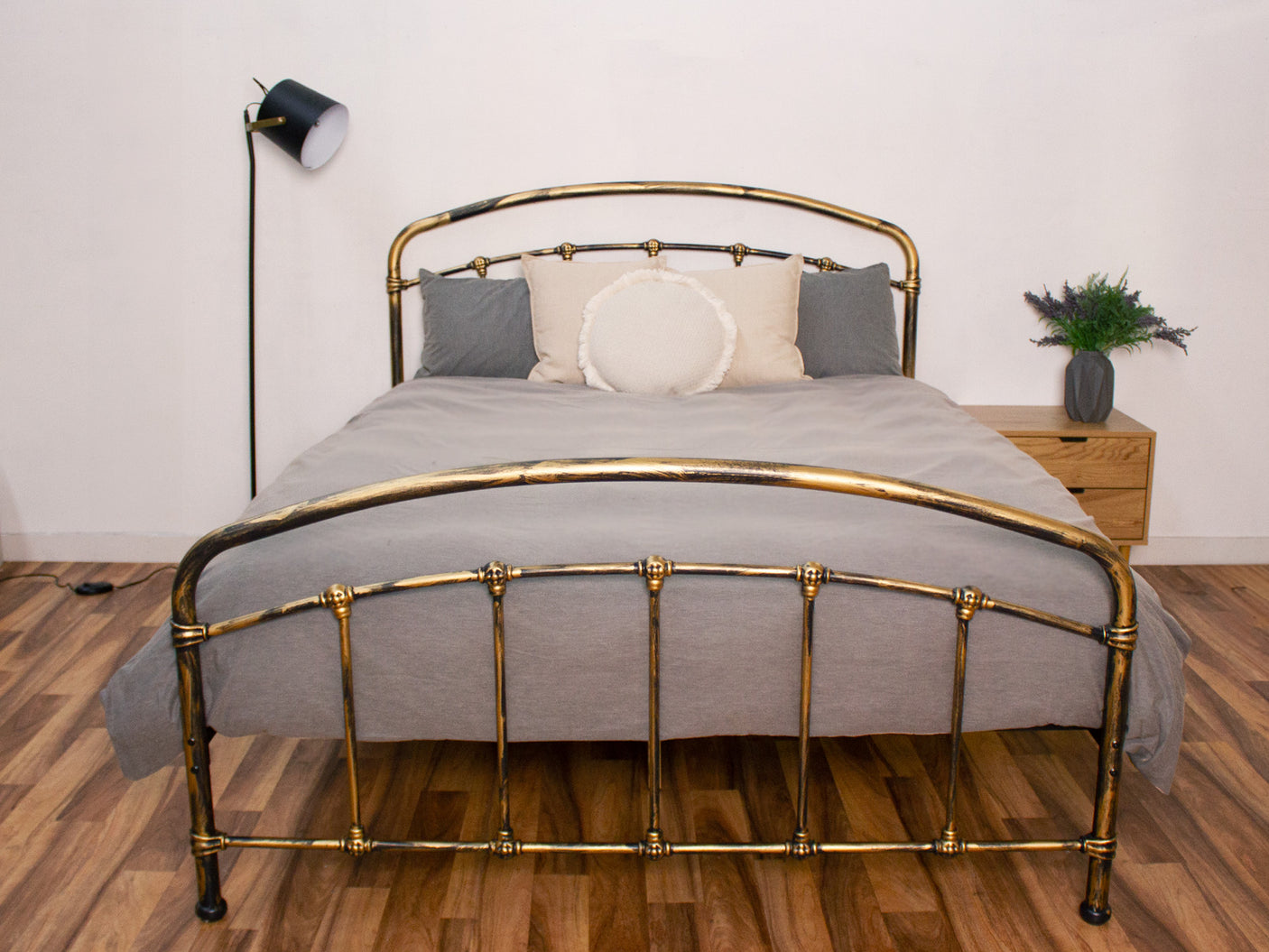 Hartley Metal Queen Bed Frame - Brass