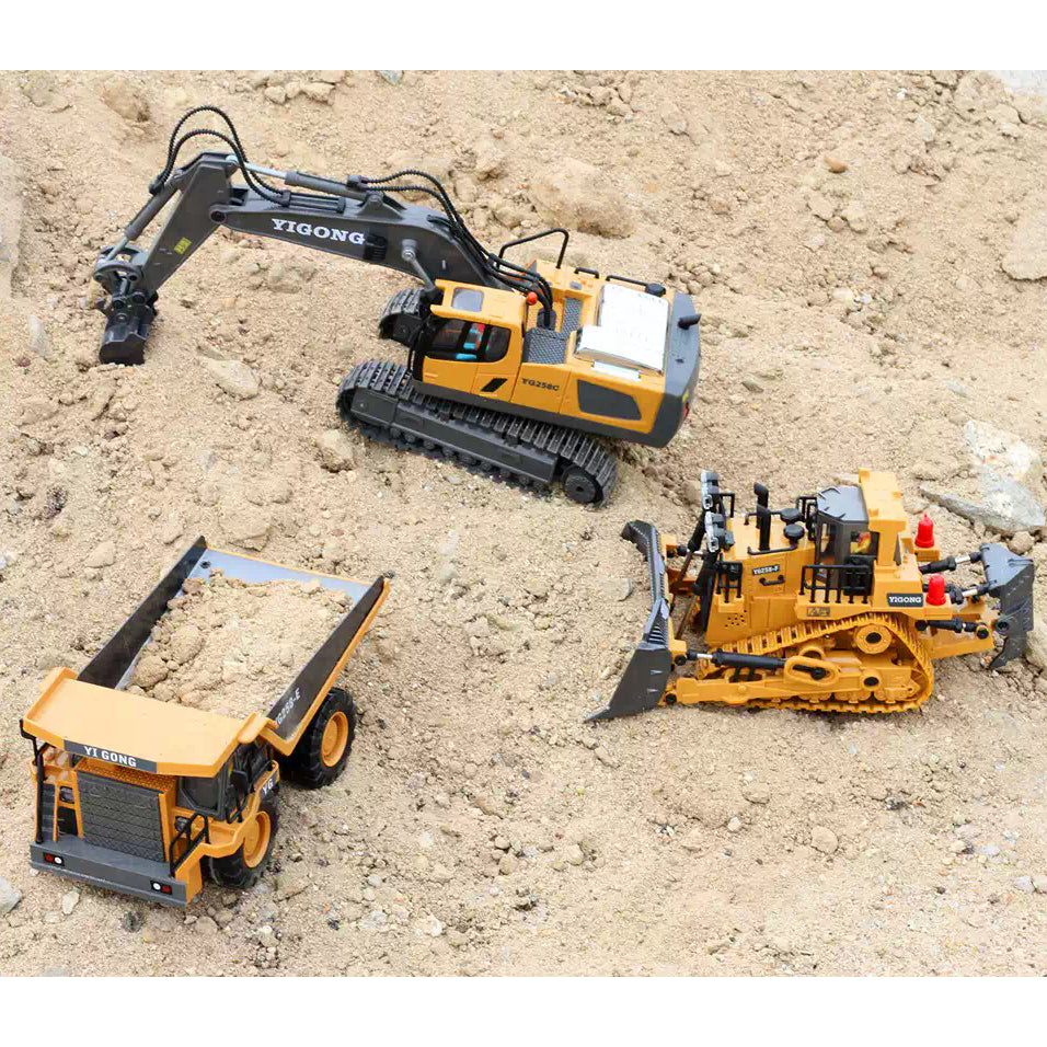 DS BS  11 Channel Remote Control Excavator Toy