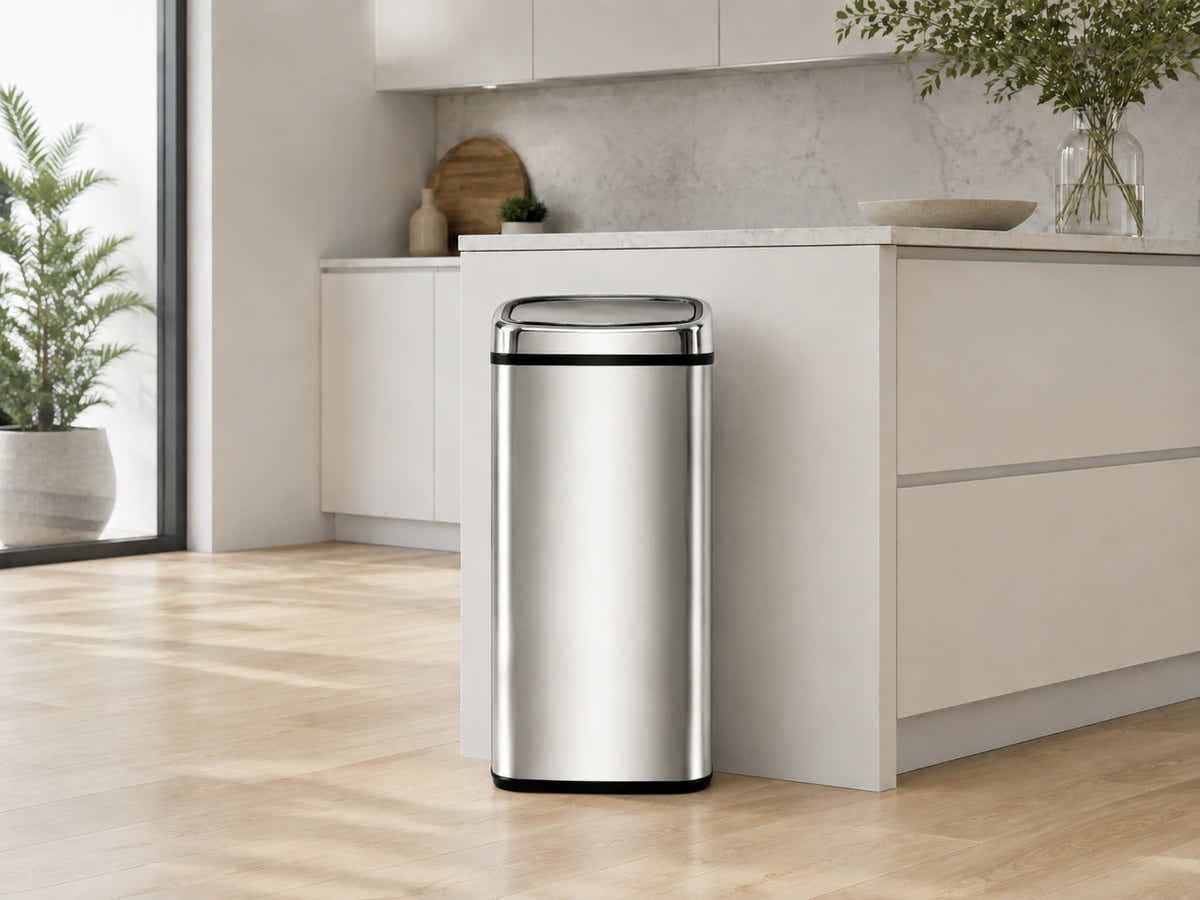 68L Square Sensor Bin - Silver