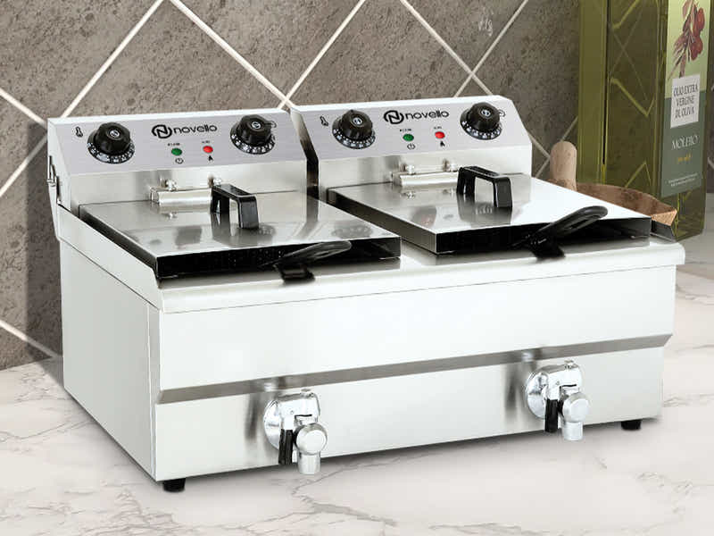 Twin Tank Electric Fryer with Dual Oil Taps