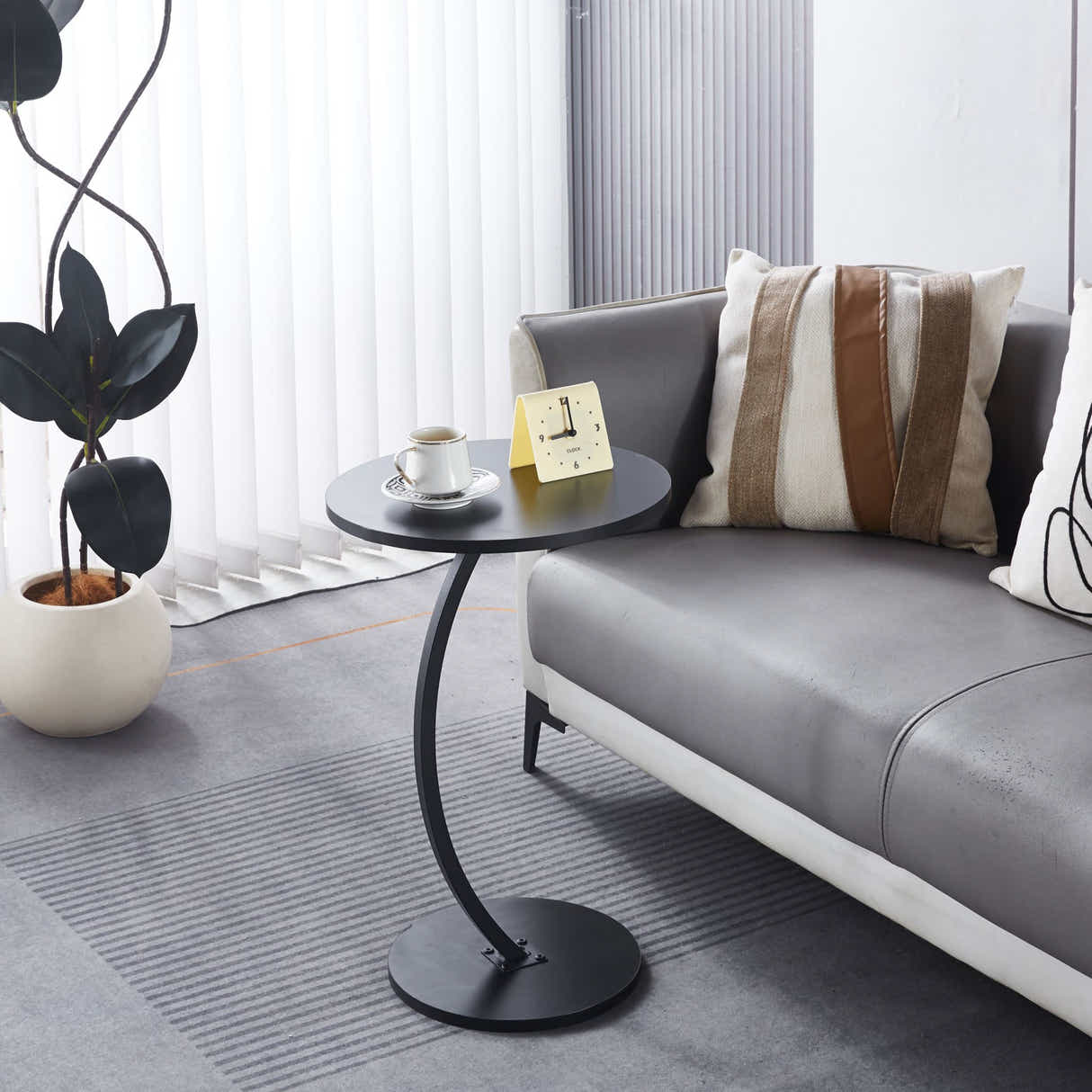 DS Nuria End Table