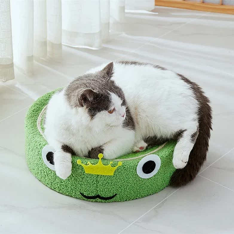 DS NA Green Frog Cat Scratcher Bed - Sisal Scratch Pad with Fun Animal 40*40*10c