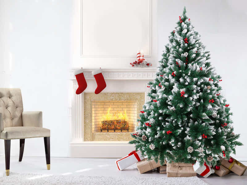 PVC Christmas Tree with Snow - 6Ft/180 cm