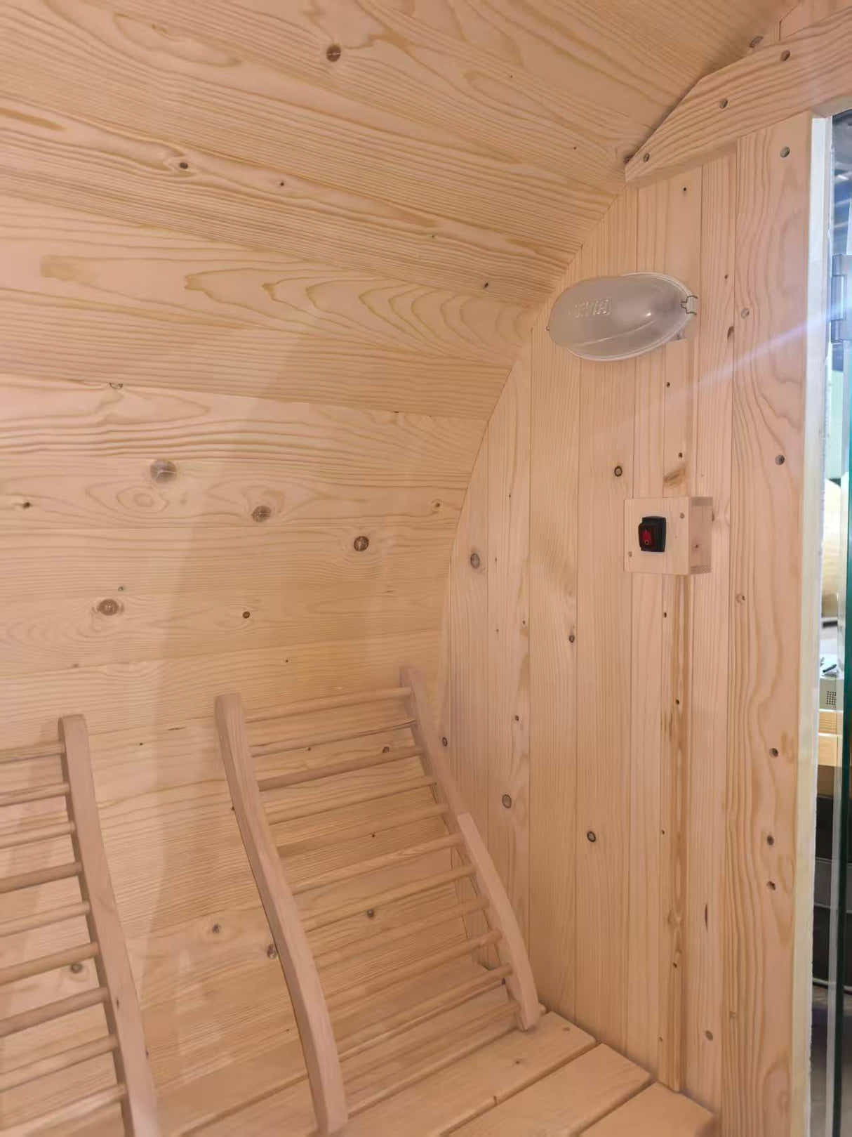 Ember 4-Person Outdoor Barrel Sauna