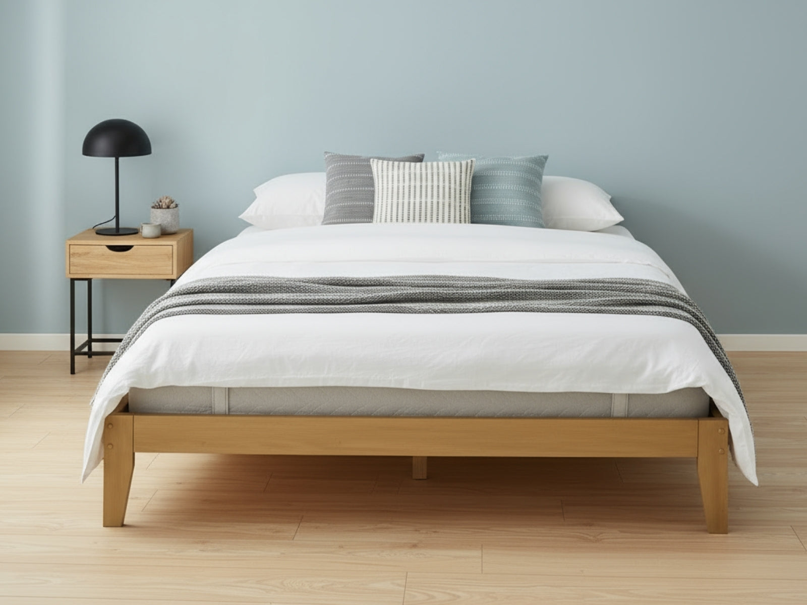 Sovo Bed Frame Oak & Xclusive X20 Mattress - King