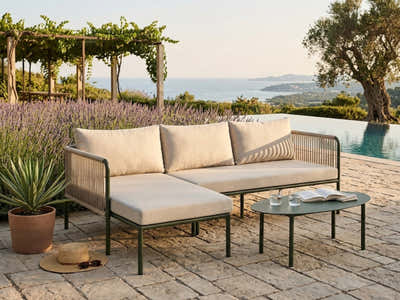 DS Gront Outdoor Sofa With Chaise