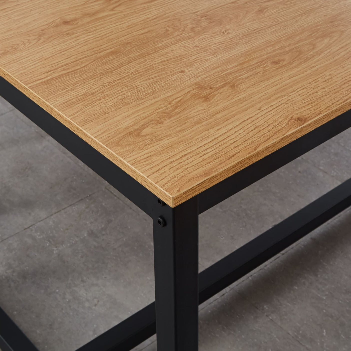 DS Dining Table + 2x Dining Bench