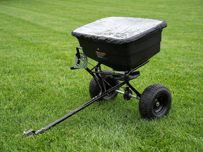 ATV Tow-Behind Fertilizer Spreader – 90kg / 105L Capacity