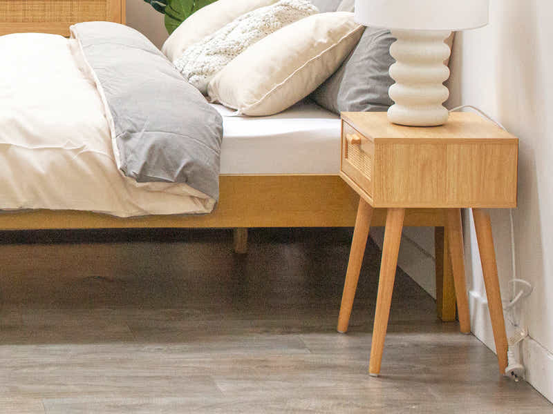 Naturlig Single Storage Bedside Table