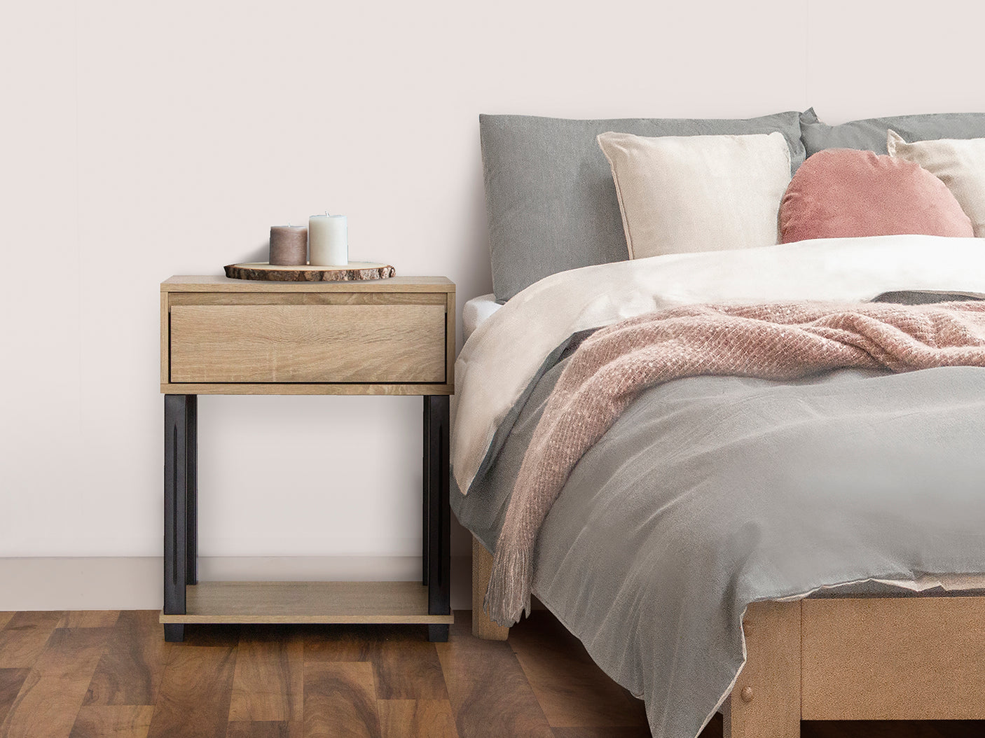 Dario Bedside Table